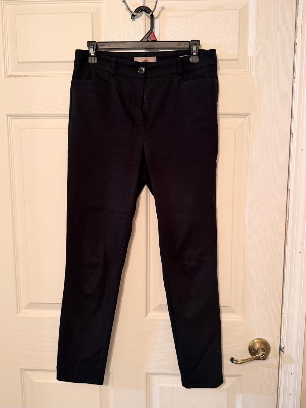 LOFT Black Skinny Pants Size 0P Like New